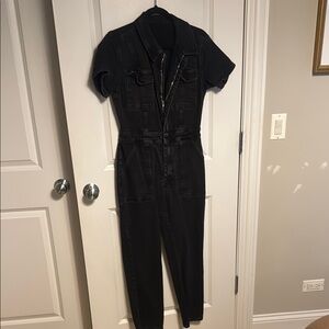 Good American Black Jumpsuit Zip-Front Fitted Design